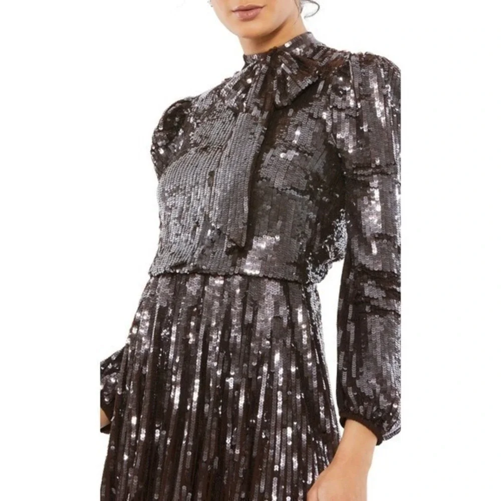 $598 Mac Duggal Size 18 Dark Brown Long Sleeve Sequin Midi Length Formal Dress - Picture 3 of 4